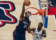 LOL赛事-快船轻取青岛队，恩比德高光表现