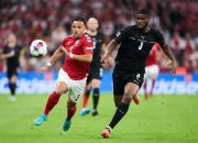 英雄联盟总决赛赛程-丹麦翻盘奥地利，范戴克统治全场