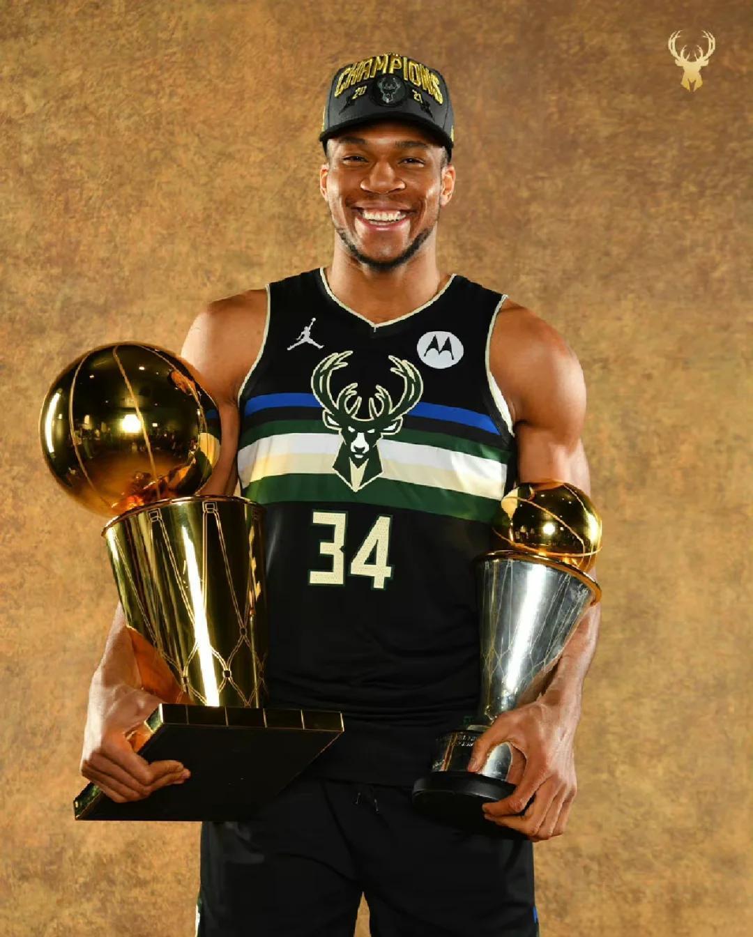 关于雄鹿队主场大胜，保持不败记录的信息