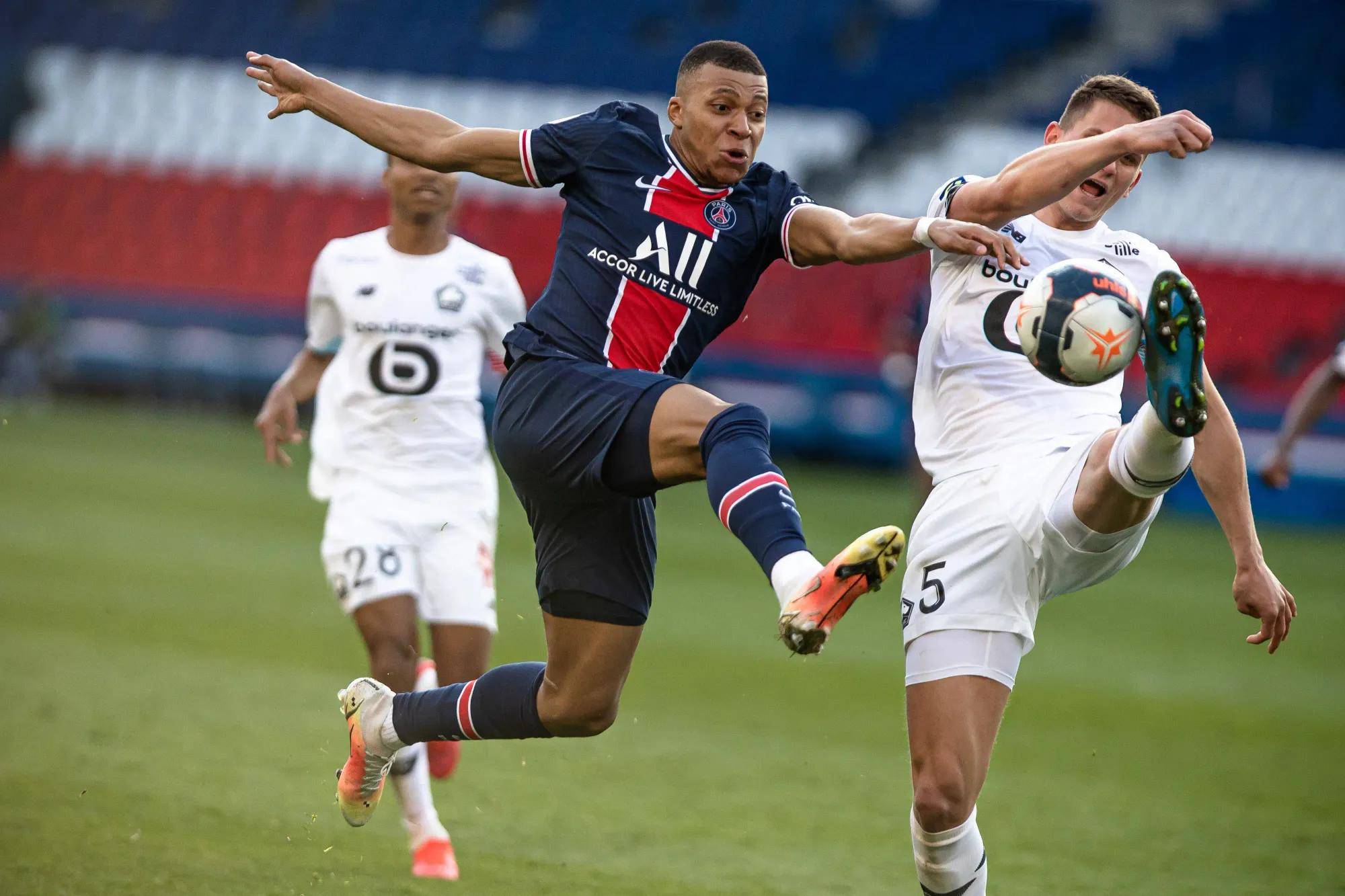 巴黎圣日耳曼豪取连胜，继续领跑法国联赛的简单介绍