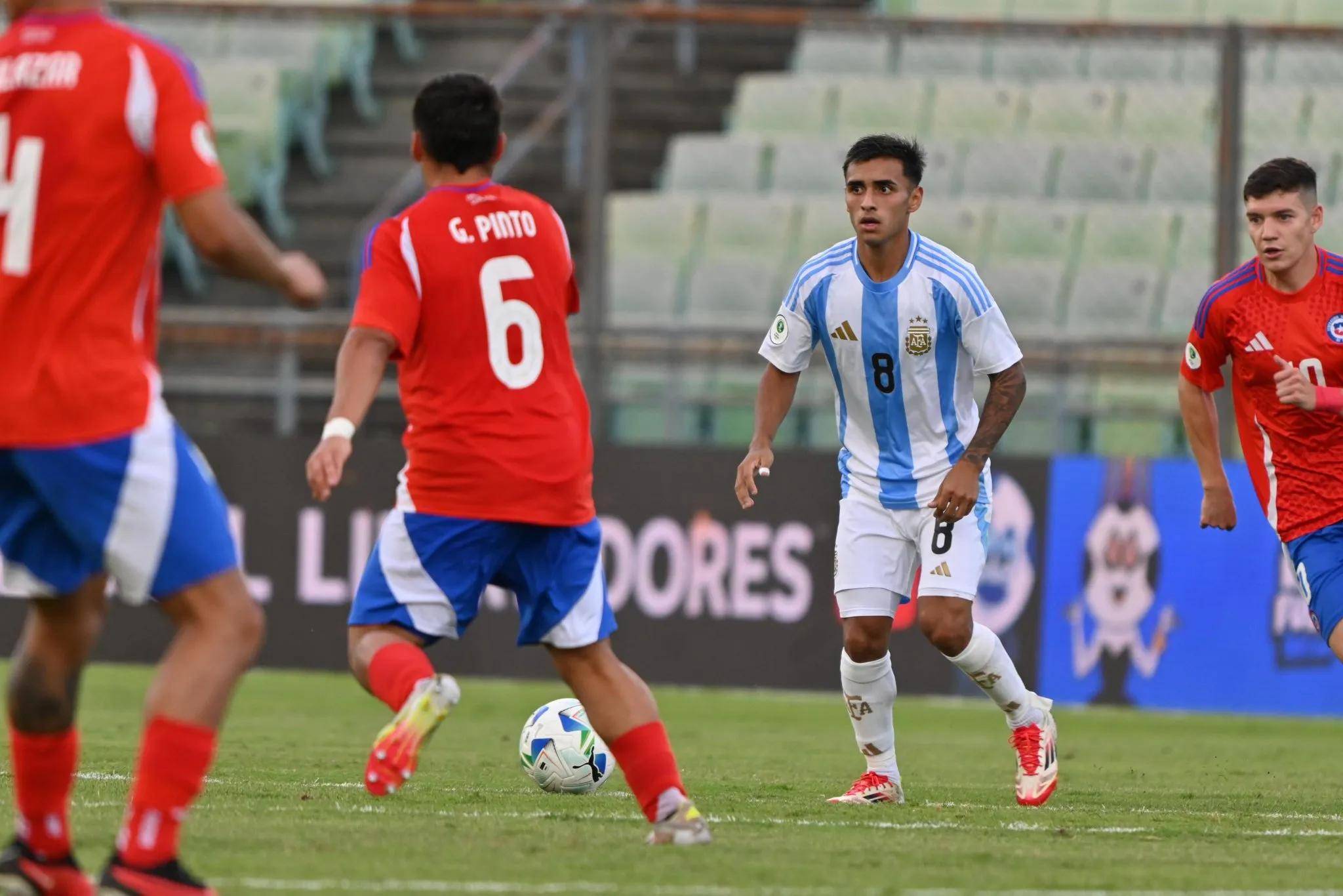 南美代表团在比赛中积极表现