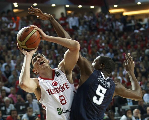 爆冷！竞猜热点强队意外出局震惊全场