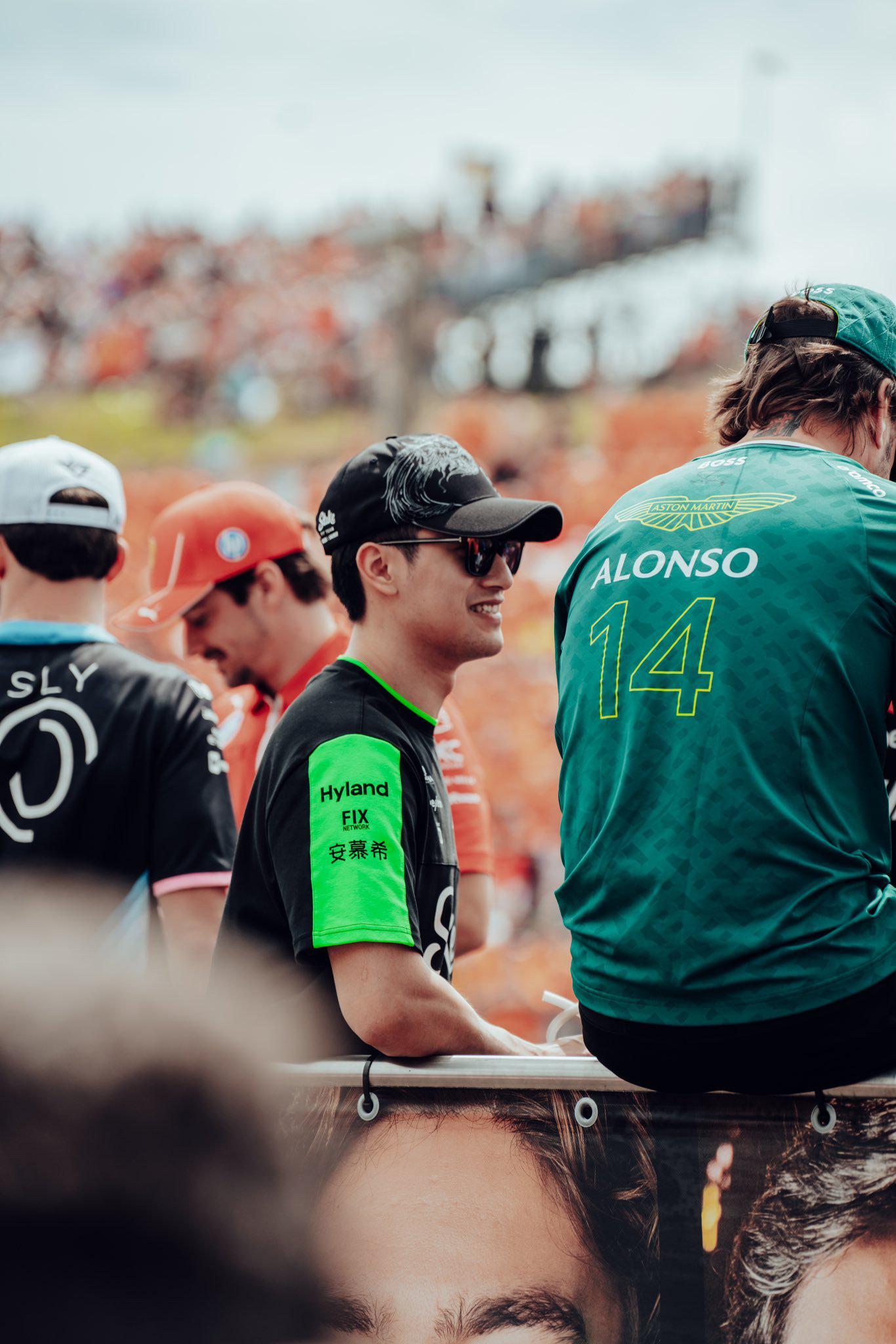 包含索伯车队力克迈凯伦，周冠宇统治全场的词条