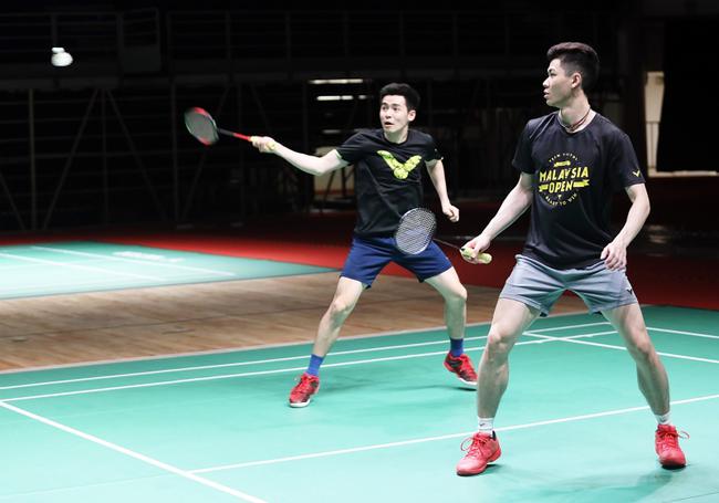 日本队鏖战丹麦队，李梓嘉统治全场