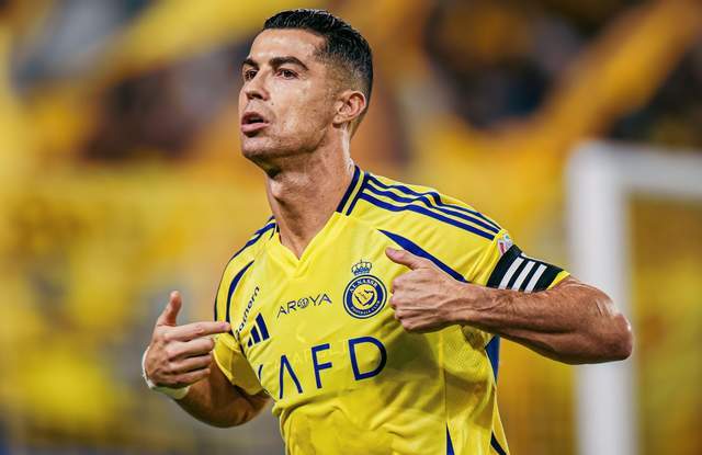 乌克兰险胜曼城，C罗状态火热