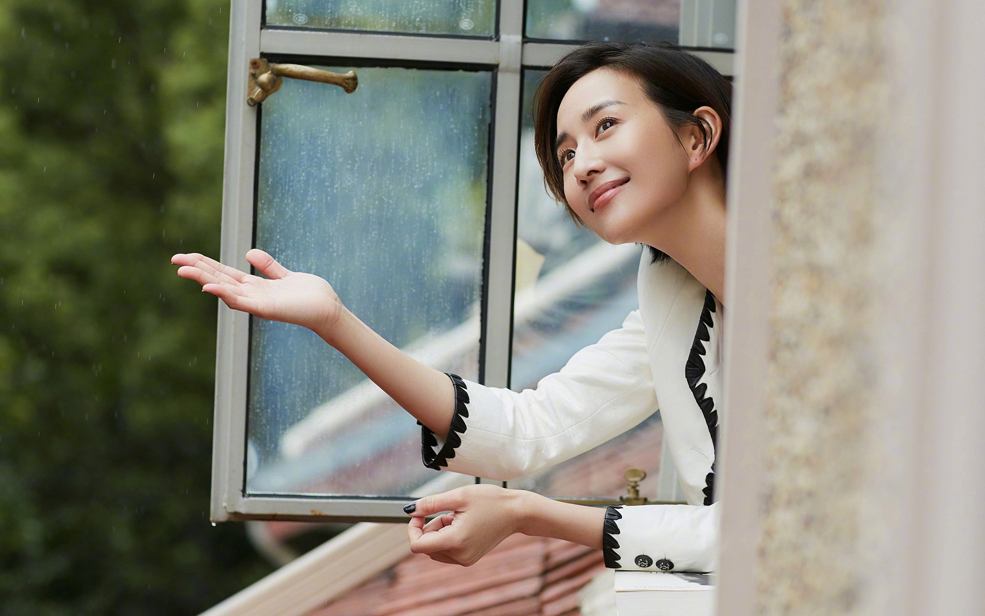 当莫兰特在伯纳乌踢欧冠决赛，他不是在打球，是在解构引力