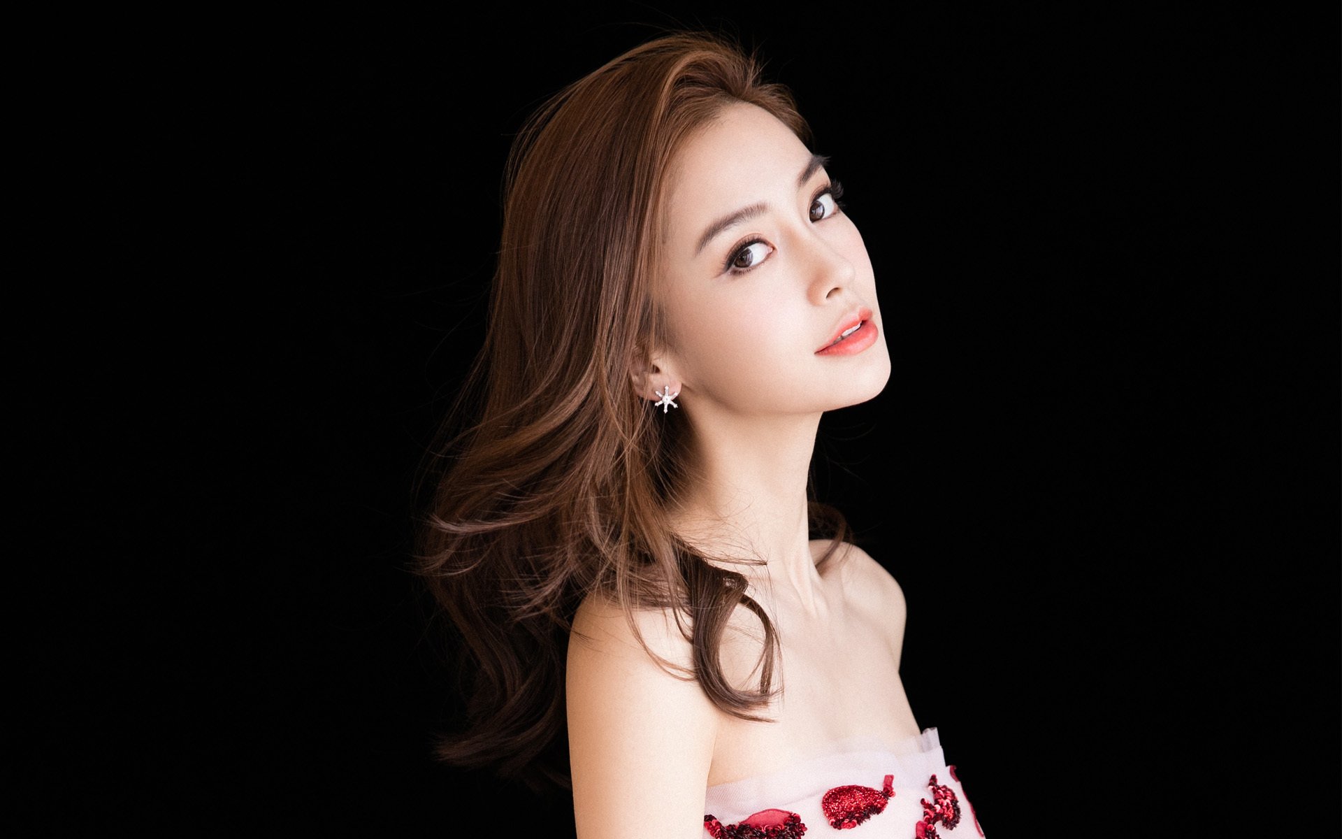 破壁之战,当德国铁骑遭遇南半球黑马,欧冠半决赛上演洲际对话