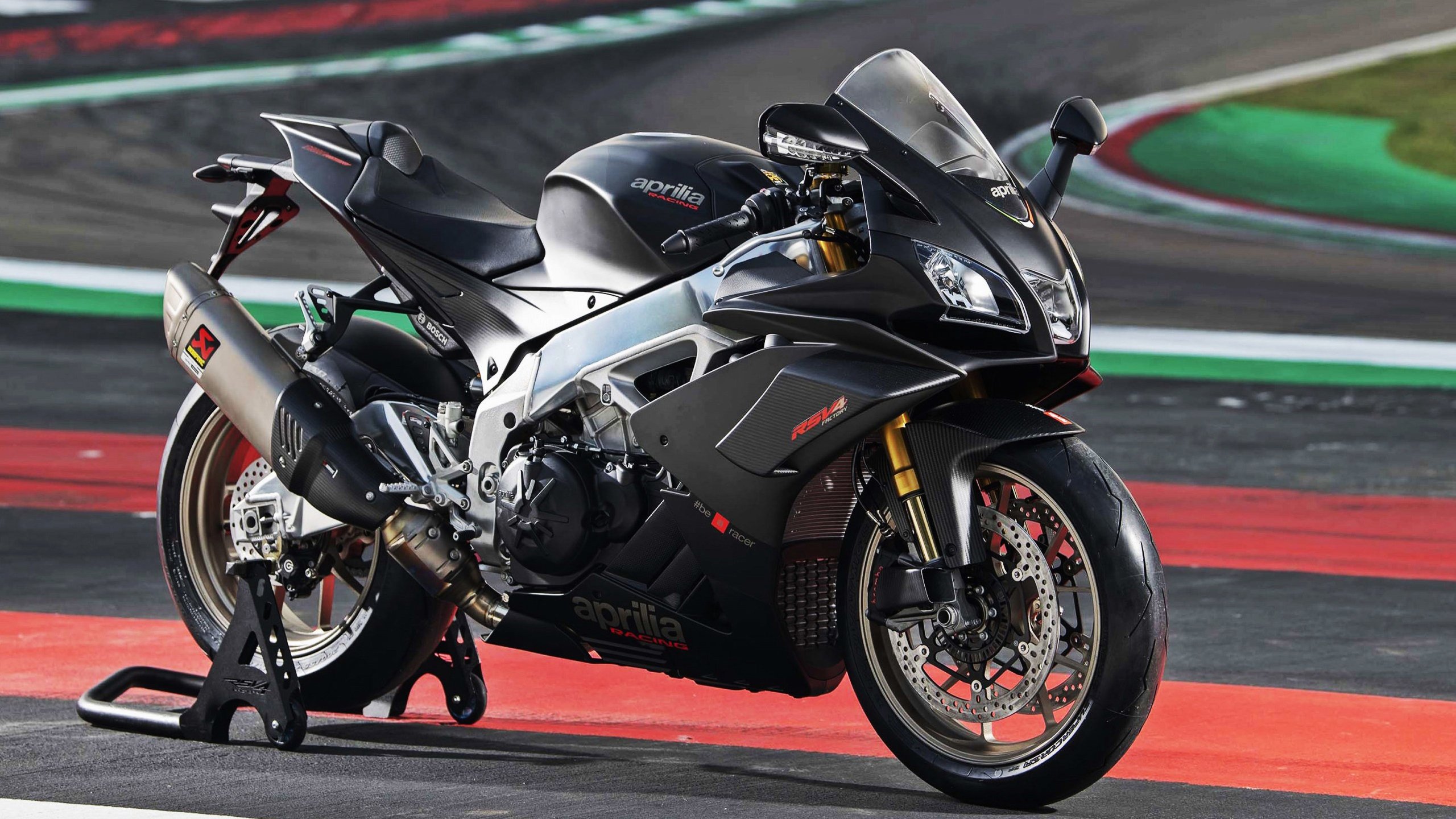 牙买加对阵尼斯，罗德里戈用一场破界演出，重新定义十号位的完美